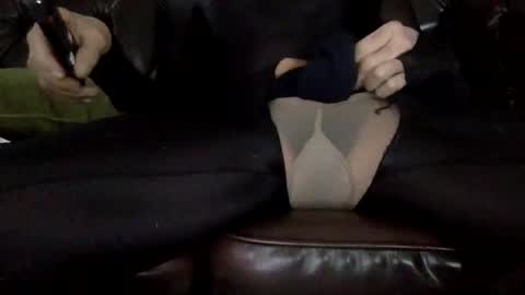 Snapshot of nylon2412 chatting on 2, 12, 2025 nylon2412 online show from 2, 12, 2025