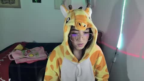 Snapshot of nymph_frida chatting on 30, 12, 2024 Frida online show from 30, 12, 2024