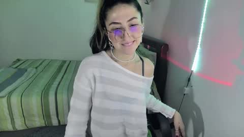 Snapshot of nymph_frida chatting on 27, 2, 2025 Frida online show from 27, 2, 2025