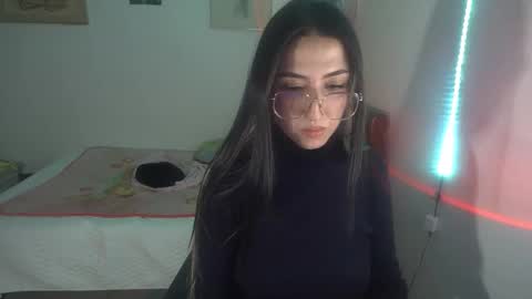 Snapshot of nymph_frida chatting on 17, 12, 2025 Frida online show from 17, 12, 2025