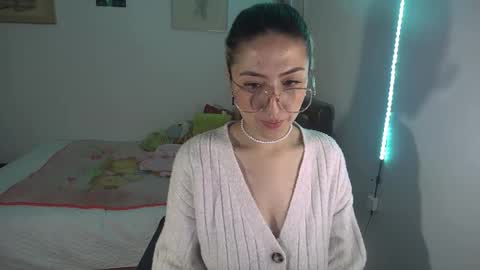 Snapshot of nymph_frida chatting on 23, 12, 2025 Frida online show from 23, 12, 2025