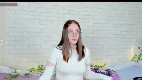 Snapshot of nymphalean chatting on 22, 11, 2025 Kat online show from 22, 11, 2025