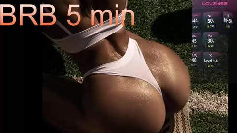 Snapshot of nymphobabee chatting on 19, 10, 2025 crystal 3 online show from 19, 10, 2025