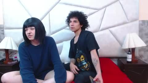 nyx_and_arian online show from 16, 4, 2026