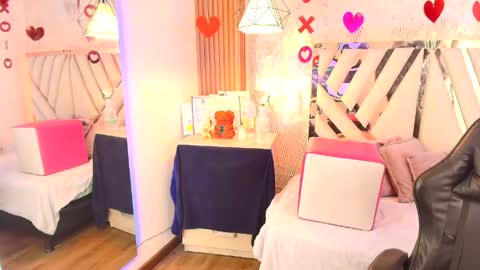 Alex   .    online show from 31, 5, 2026