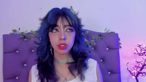   online show from 11, 12, 2024