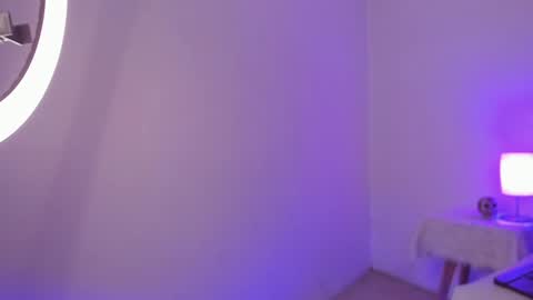   online show from 11, 1, 2025