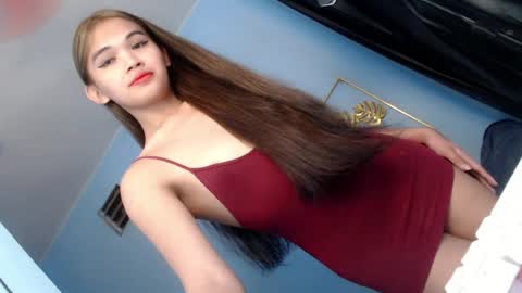 ITS ME NYXIEE online show from 27, 7, 2026