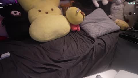 Snapshot of nyxraven chatting on 22, 11, 2025 NyxRaven online show from 22, 11, 2025