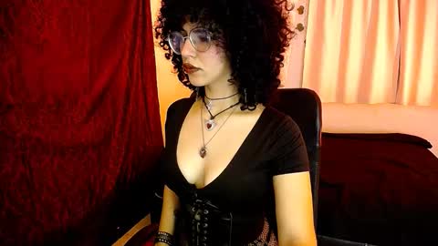 Nyxxei online show from 3, 2, 2026