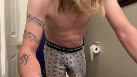 Snapshot of obedientblonde89 chatting on 24, 12, 2024 obedientblonde89 online show from 24, 12, 2024