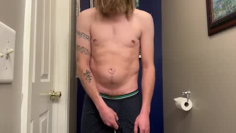 Snapshot of obedientblonde89 chatting on 29, 12, 2024 obedientblonde89 online show from 29, 12, 2024