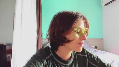 Evie online show from 2, 12, 2024