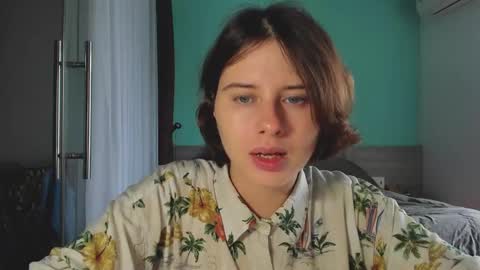 Evie online show from 16, 12, 2024