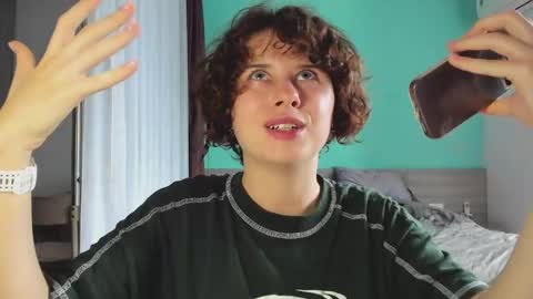 Evie online show from 18, 1, 2025