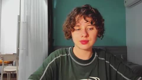 Evie online show from 18, 1, 2025