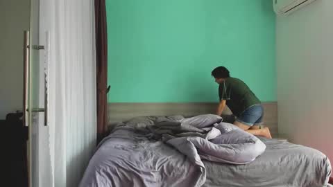 Evie online show from 3, 2, 2025