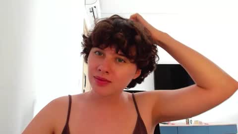 Evie online show from 18, 3, 2026