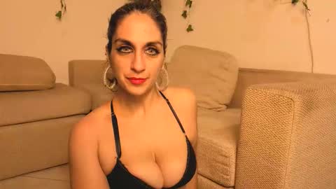 Daniela Dany online show from 13, 4, 2026