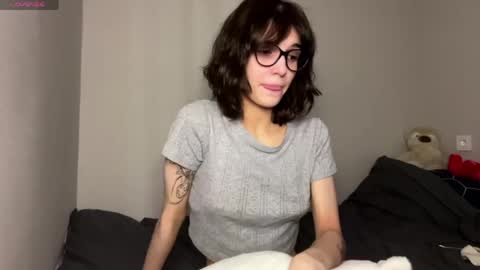 Thea online show from 23, 4, 2026