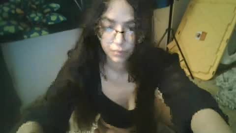 Snapshot of officiallysweetmarie chatting on 23, 7, 2026 officiallysweetmarie online show from 23, 7, 2026