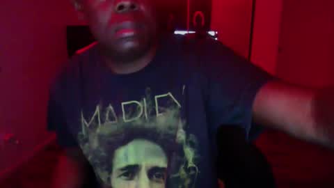 Snapshot of officialmoneyxxx chatting on 18, 10, 2025 Money online show from 18, 10, 2025