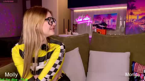 Monica online show from 29, 4, 2026