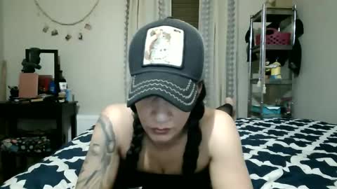 Snapshot of oglitcouple chatting on 10, 4, 2026 Lit en Cama online show from 10, 4, 2026