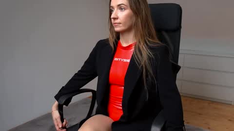 Snapshot of oh__lola chatting on 5, 2, 2026 Lola online show from 5, 2, 2026