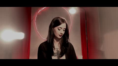 your dear Lilith Chapman online show from 6, 12, 2024