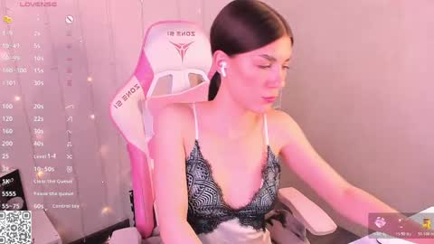Snapshot of ohh_my_vens chatting on 27, 5, 2026 KAYA. online Tu We Th Fr Sa 0100AM - 0800AM Time zone of Germany Munich online show from 27, 5, 2026