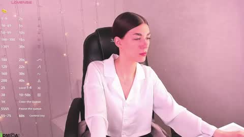 Snapshot of ohh_my_vens chatting on 5, 6, 2026 KAYA. online Tu We Th Fr Sa 0100AM - 0800AM Time zone of Germany Munich online show from 5, 6, 2026