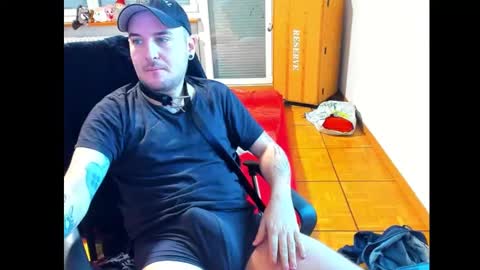 Snapshot of ohihoe92 chatting on 20, 12, 2024 Chris online show from 20, 12, 2024