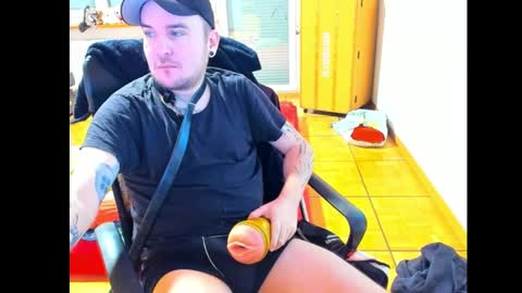 Snapshot of ohihoe92 chatting on 12, 1, 2025 Chris online show from 12, 1, 2025