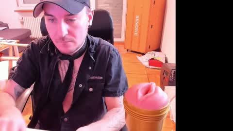 Snapshot of ohihoe92 chatting on 8, 1, 2026 Chris online show from 8, 1, 2026