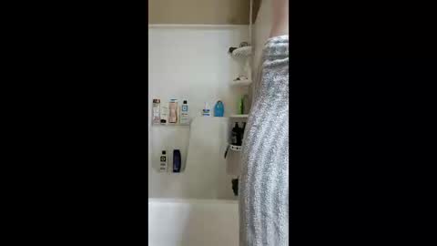 ohjaybones online show from 22, 4, 2026