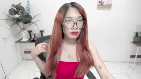 ohmyalessandraxcx online show from 12, 4, 2026