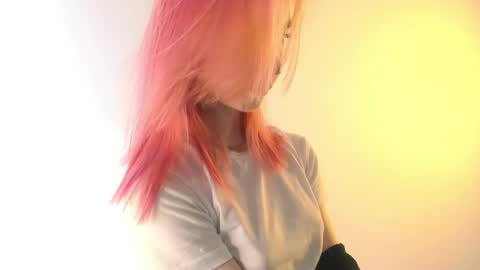 Emi and Ohpi online show from 23, 4, 2026