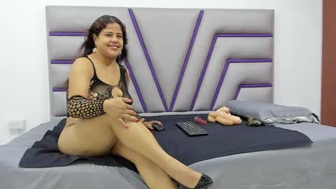 Olaia  online show from 22, 9, 2025