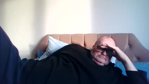 old_fkr online show from 3, 2, 2025