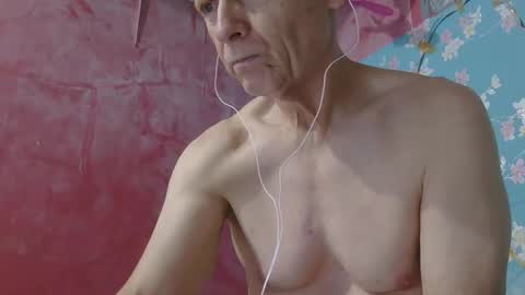 Snapshot of oldbuthorny62 chatting on 6, 4, 2026 oldbuthorny62 online show from 6, 4, 2026