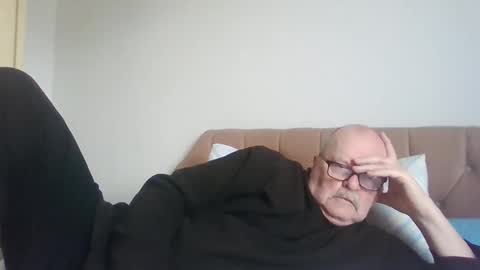 oldfkr69 online show from 25, 2, 2026