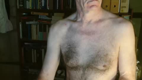 Snapshot of oldhairybastard chatting on 28, 6, 2026 oldhairybastard online show from 28, 6, 2026