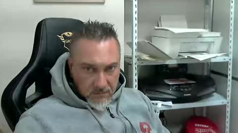 Snapshot of olimpio1230 chatting on 28, 11, 2025 olimpio1230 online show from 28, 11, 2025