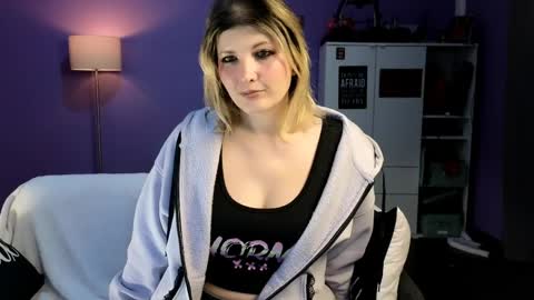 OliSunny Olivia online show from 29, 3, 2026