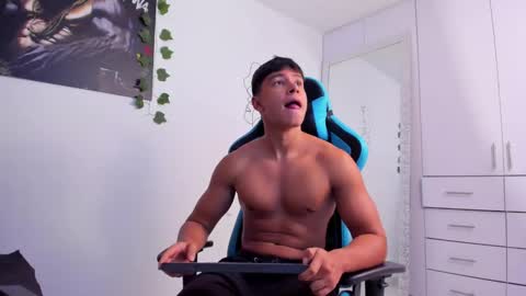 Oliver bray online show from 11, 12, 2024