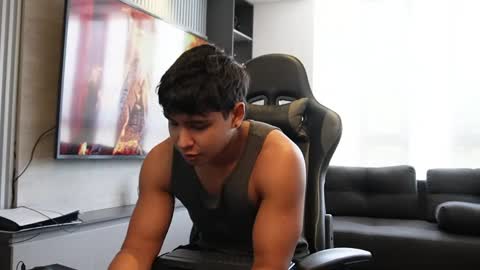 Oliver bray online show from 6, 4, 2026