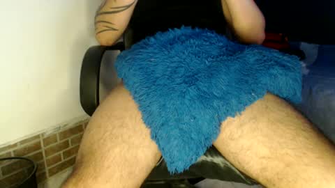 oliver_laid_2023 online show from 12, 2, 2025