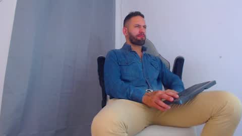 oliver online show from 3, 12, 2024