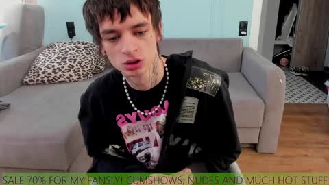 Snapshot of oliverrgroove chatting on 17, 12, 2024 oliverrgroove online show from 17, 12, 2024